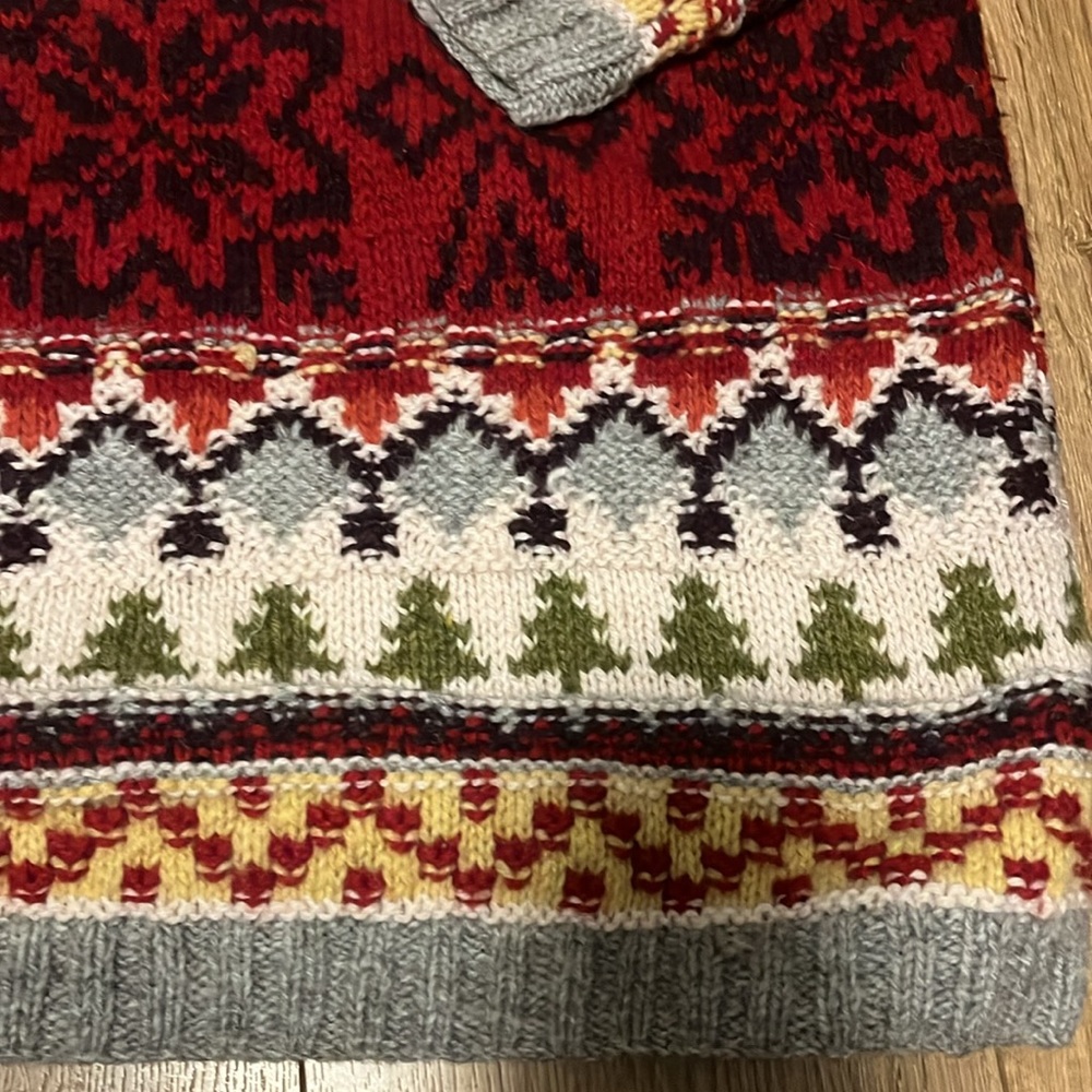 Beautiful warm and cozy wool sweater from Limited Handknit Sz M - Picture 13 of 16